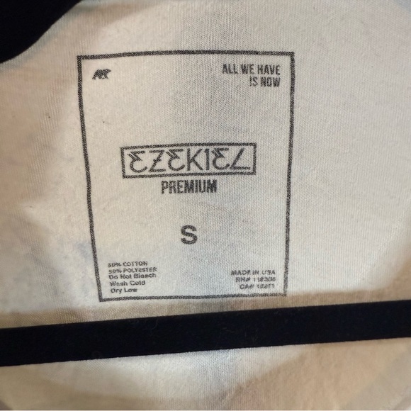 Ezekiel Multicolor Graphic Tee - Picture 3 of 5